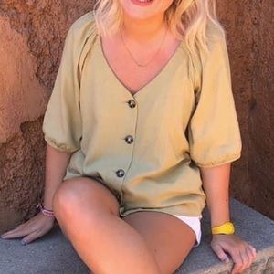 Green Puff sleeve blouse